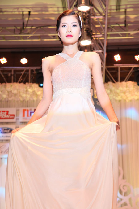 Xu hướng váy cưới mới nhất trong Bridal’s Fair 2014 - 5