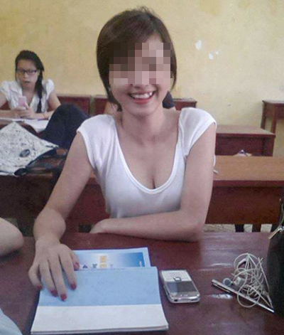 Bạn gái Việt khoe ngực ngày càng dạn dĩ
