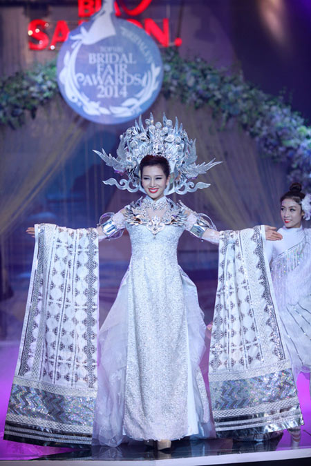 Bridal Fair 2014 hạ màn ấn tượng với bộ áo dài kỷ lục - 3