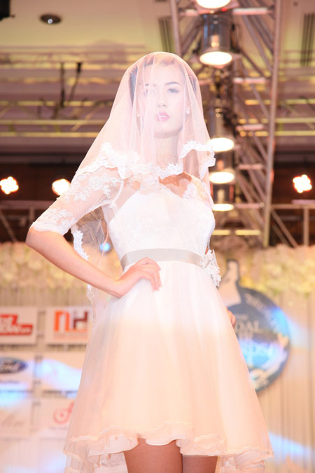 Xu hướng váy cưới mới nhất trong Bridal’s Fair 2014 - 3