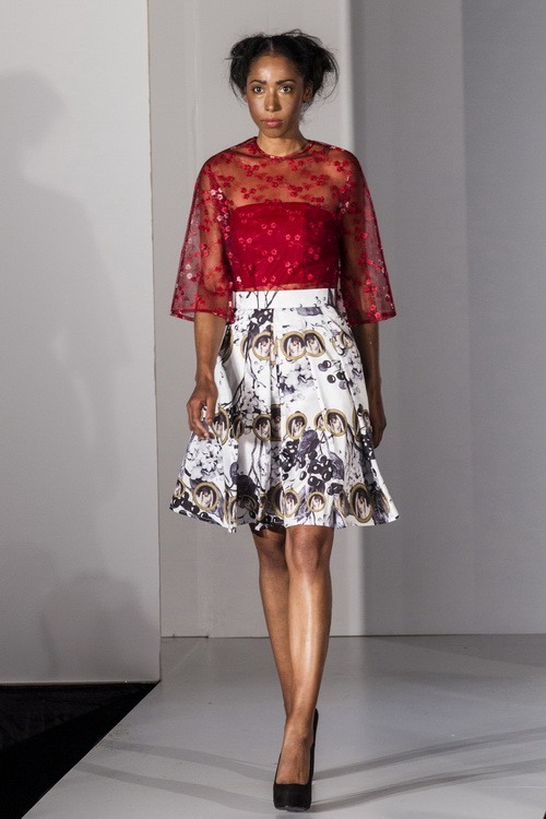 Thời trang Việt tỏa sáng trên sàn "London Fashion Week" - 13