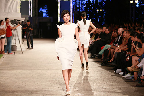 Đẹp Fashion Runway 3: Đẹp không cần chuẩn mực - 3