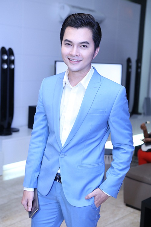 Huyền Trang nổi bần bật nhờ chiều cao "khủng" - 6