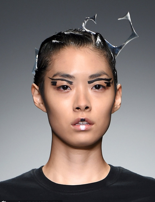 Ý tưởng mũ Halloween từ sàn diễn thời trang - 13