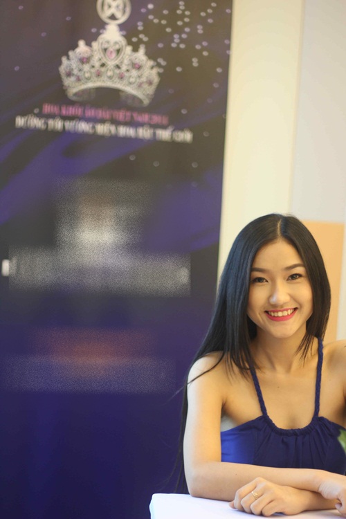 Thùy Dung níu mắt với lưng trần sexy - 11