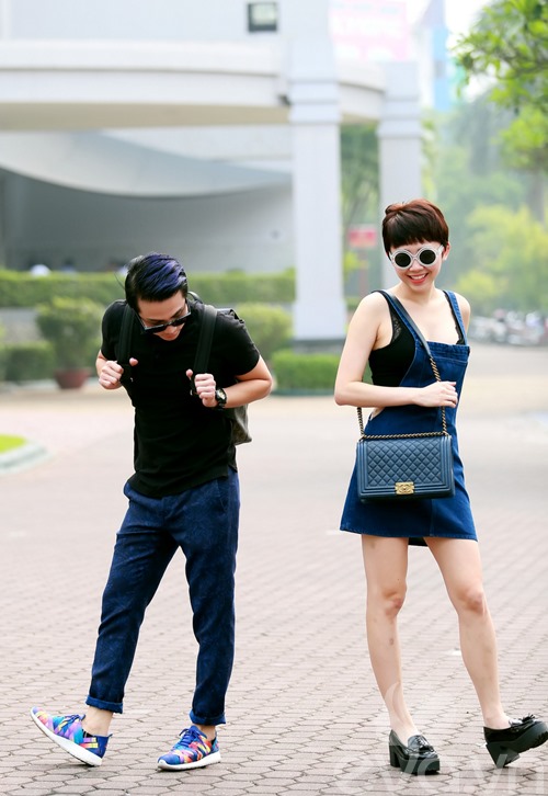 Tóc Tiên mặc áo lót ren khoe hình xăm tại Hà Nội - 7