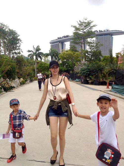 HH Hà Kiều Anh khoe dáng thon gọn "đốn tim" fan - 6