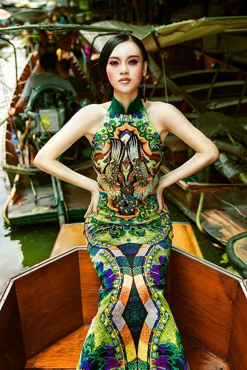 Cao Thùy Linh khoe "ảnh hiếm" trên đất Thái Lan - 6