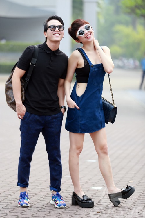 Tóc Tiên mặc áo lót ren khoe hình xăm tại Hà Nội - 8