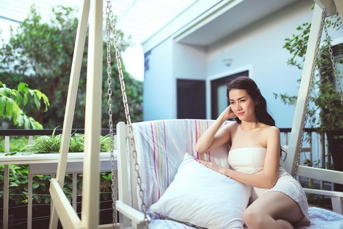 Phan Thị Mơ buông lơi tấm lưng trần nóng hổi - 10