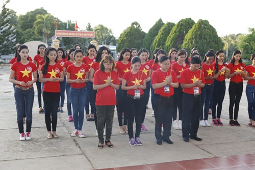Thí sinh HH Việt Nam quay MV hướng về biển đảo - 8