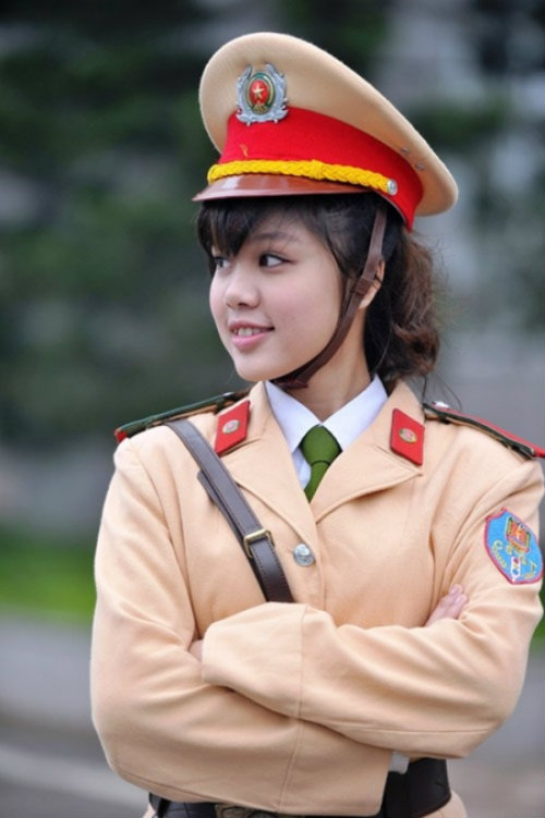 Những nữ sinh cảnh sát làm chao đảo cộng đồng mạng 2014 - 7
