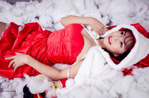 Hot girl Hà Thành nóng bỏng với ảnh Giáng sinh - 3