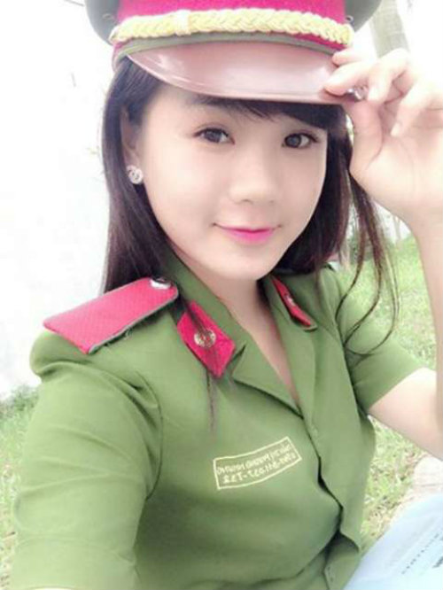 Những nữ sinh cảnh sát làm chao đảo cộng đồng mạng 2014 - 3