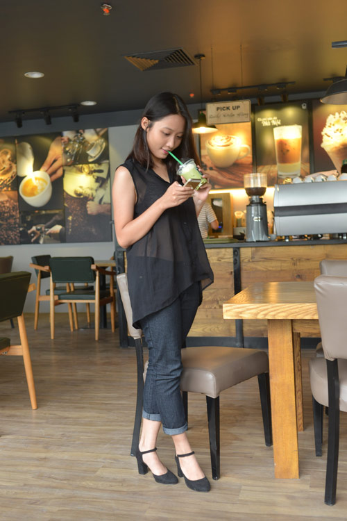 Cô nàng nhàm chán "lột xác" thành tiểu thư gợi cảm - 1