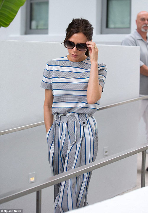 Victoria Beckham bỗng rực rỡ hiếm thấy - 8