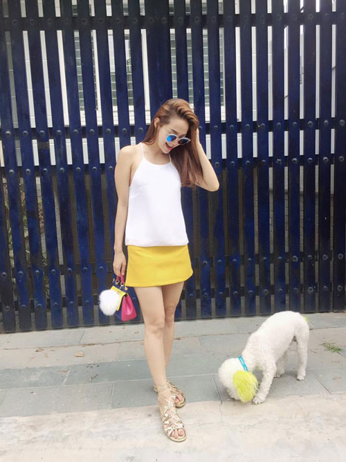 Hé lộ bí quyết giúp sao Việt tỏa sáng dù mặc rất đơn giản - 2