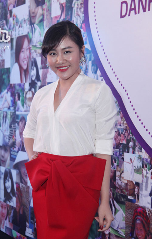 Văn Mai Hương lại tăng cân hay đã tiêm botox? - 8