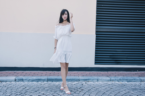 Chiếc áo quyến rũ mà vẫn an toàn cho gái ngoan - 1