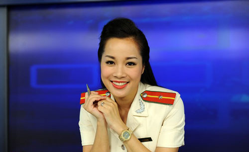 Nhan sắc 'Vàng Anh' Minh Hương ngày ấy - bây giờ - 14