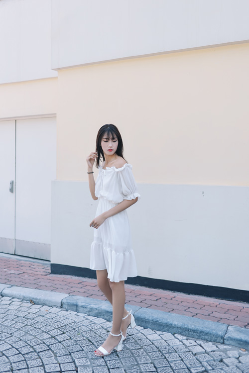 Chiếc áo quyến rũ mà vẫn an toàn cho gái ngoan - 2