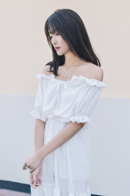 Chiếc áo quyến rũ mà vẫn an toàn cho gái ngoan - 4