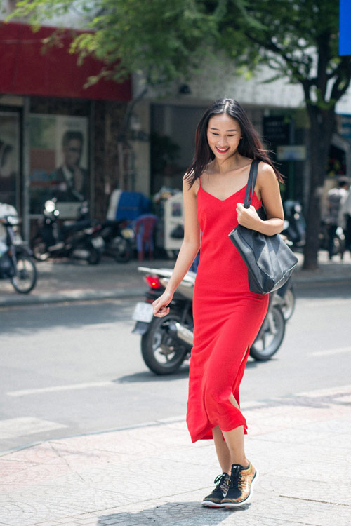 Trang Khiếu gợi ý cách mặc áo hai dây cho ngực lép - 5