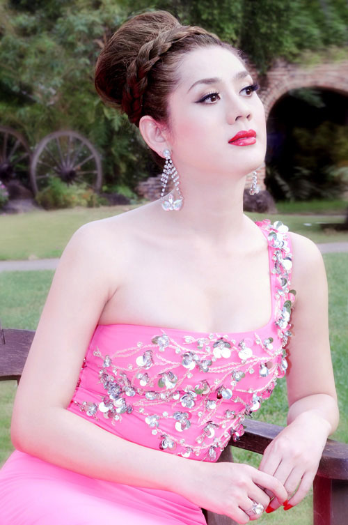 Đọ nhan sắc tứ đại mỹ nhân chuyển giới của showbiz Việt - 7