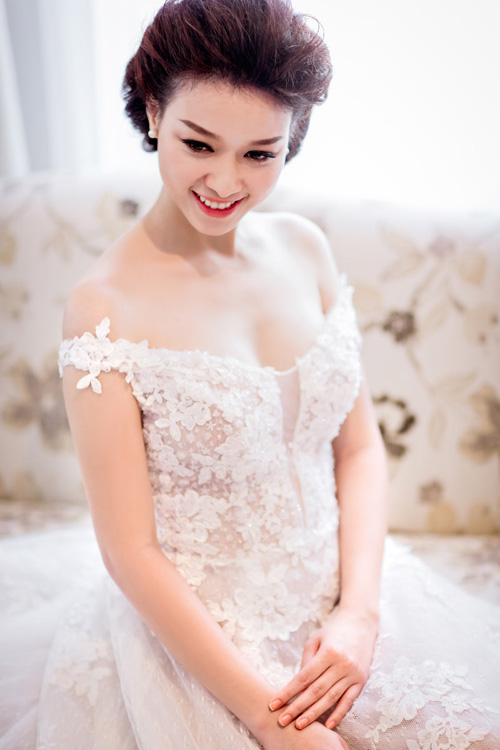 Cô dâu Trương Tùng Lan vai trần nõn nà - 9