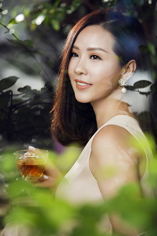 Lã Thanh Huyền bự phấn, Ái Phương mặt loang lổ - 10