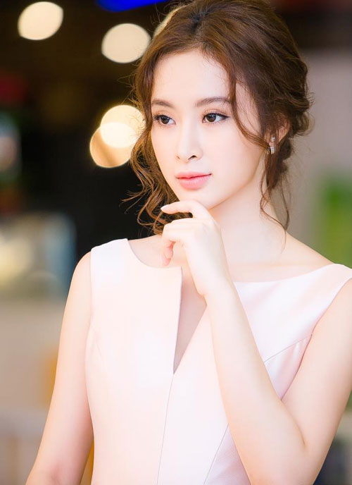 Lã Thanh Huyền bự phấn, Ái Phương mặt loang lổ - 8