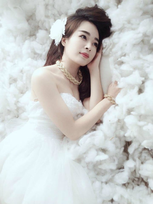 Cô gái Hà Thành da trắng, dáng xinh và bí quyết đơn giản - 4