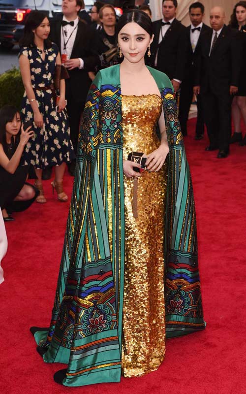 Phạm Băng Băng sắm đầm cao cấp dễ như mua Zara - 2