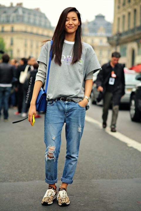 Làm mới chiếc quần jeans cũ kỹ sành điệu như Liu Wen - 8