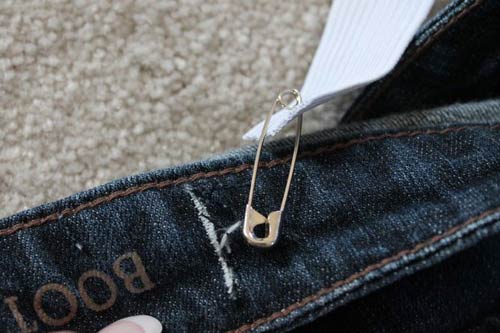 8 mẹo biến tấu quần jeans tiện lợi ngay tại nhà - 11