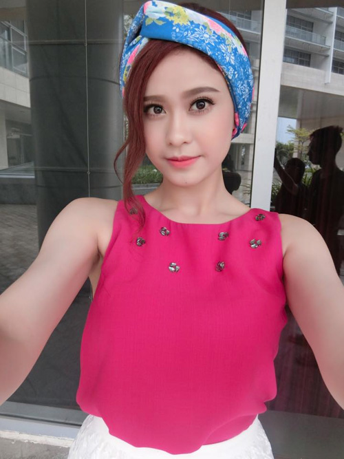 Học lỏm Tăng Thanh Hà làm điệu cho mái tóc xinh - 11