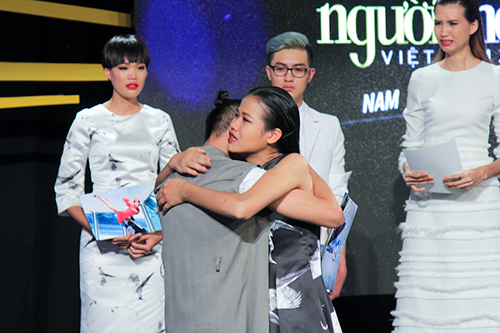 Vietnam’s Next Top Model tập 9: Thí sinh nức nở xin bỏ cuộc - 15