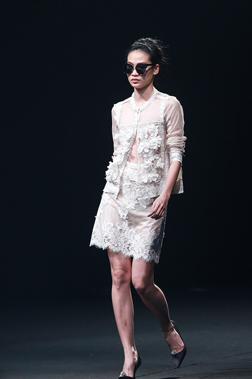 Những quý cô sang chảnh của Elle Fashion Show 2015 - 12