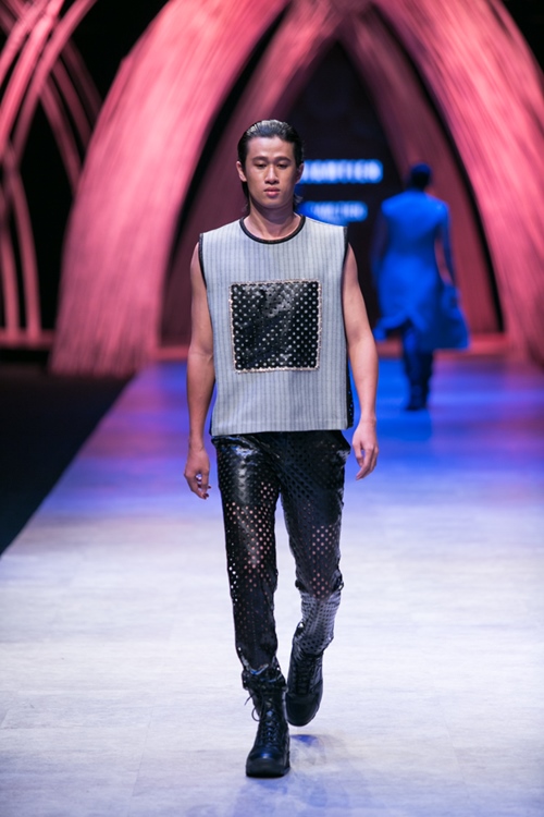 Hai chàng trai thiên tài gây "nhốn nháo" trong ngày 3 VIFW - 3
