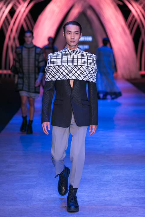 Hai chàng trai thiên tài gây "nhốn nháo" trong ngày 3 VIFW - 10