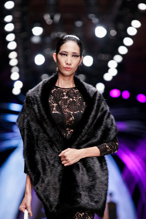Adrian Anh Tuấn chơi trội với dàn mẫu "đỉnh" - 6