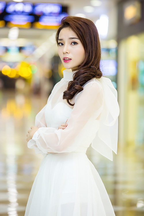 HH Kỳ Duyên diện đầm trắng xinh như công chúa - 3