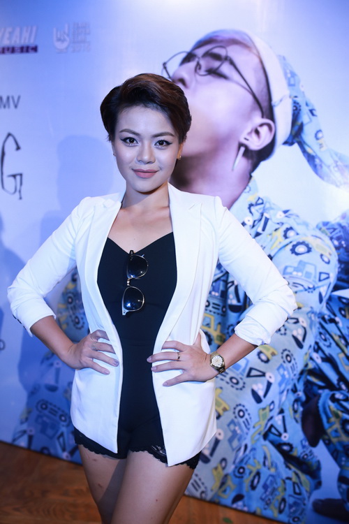 Tuần qua: Diva Mỹ Linh, HH Giáng My đẹp phát ghen ở tuổi U50 - 6