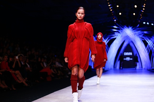 Những nét thú vị và hụt hẫng trong đêm thứ 2 VIFW 2015 - 6