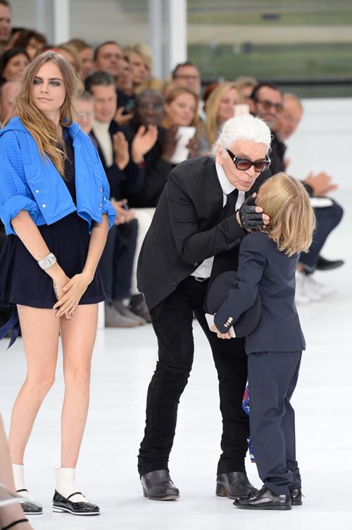 10 điều thú vị Karl Lagerfeld mang đến cho xuân hè 2015 - 10