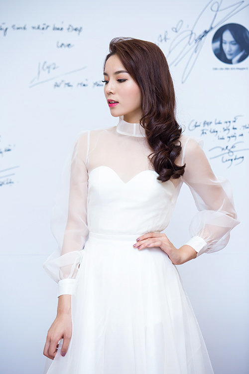 HH Kỳ Duyên diện đầm trắng xinh như công chúa - 7