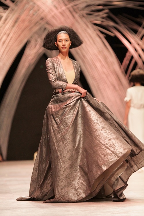 Dấu son Ready Couture trên đường băng VIFW 2015