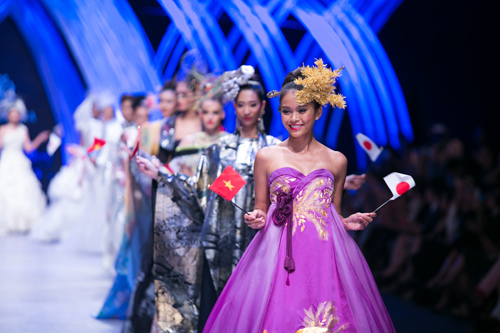 VIFW 2015 chắp cánh giấc mơ trong tim tín đồ thời trang Việt - 14