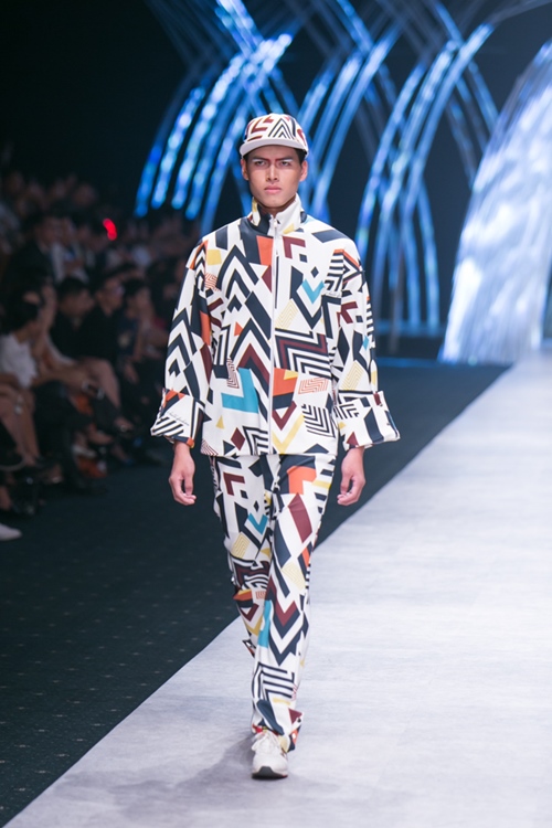 Câu chuyện cổ tích của hai 2 "ái nữ" trong đêm thứ 4 VIFW 2015 - 7