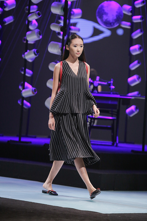 Elle Fashion Show 2015: Thời trang ứng dụng lên ngôi - 10